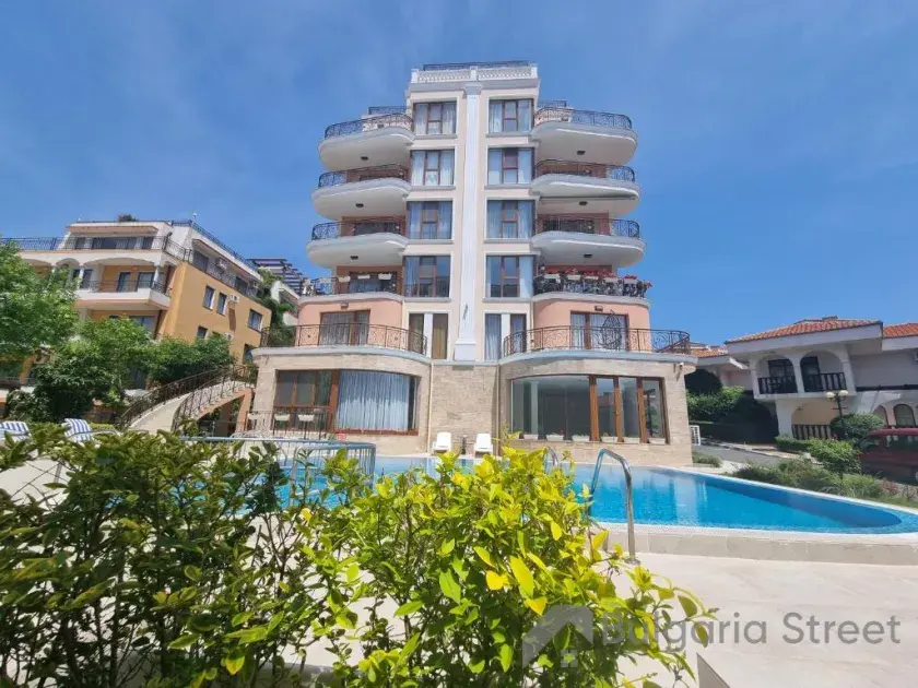 Fenix Apartcomplex | Двокімнатний апартамент із сучасним ремонтом у Святому Власі