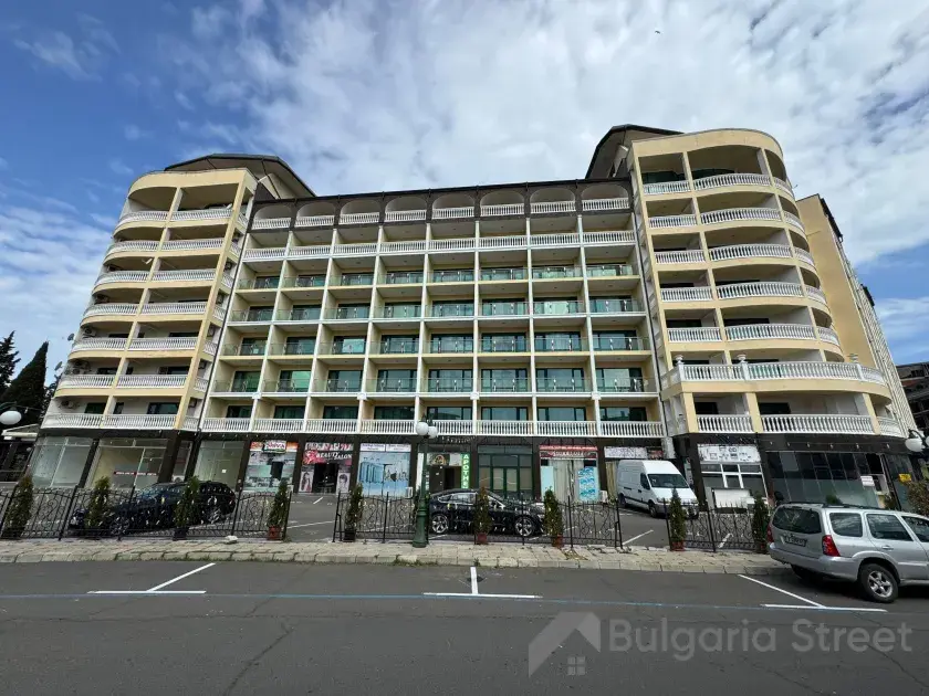 Комерційне приміщення | Planeta Hotel — Використовується як Студія, 100 м від моря в Сонячному Березі