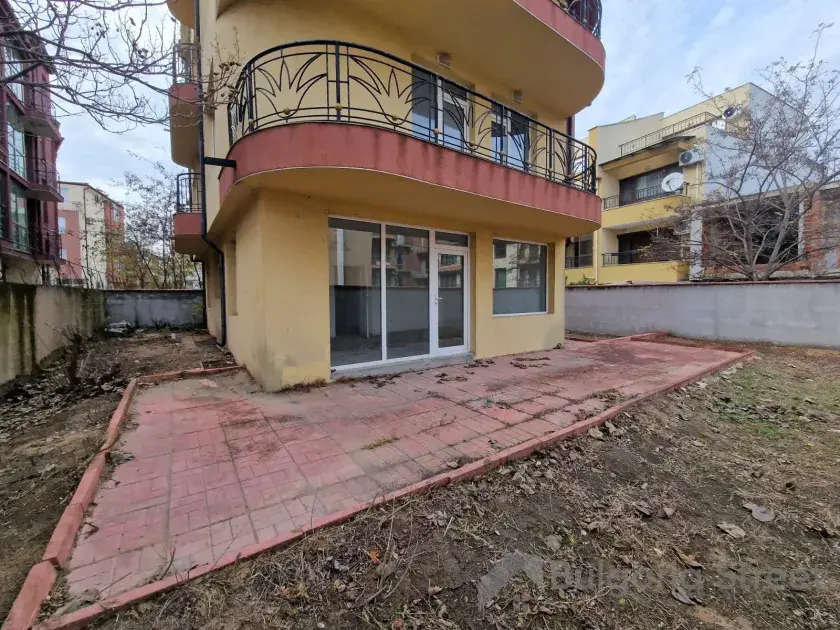 Будинок-мініготель у Несебрі, квартал Чорне море, 4 поверхи, готовий до бізнесу та проживання