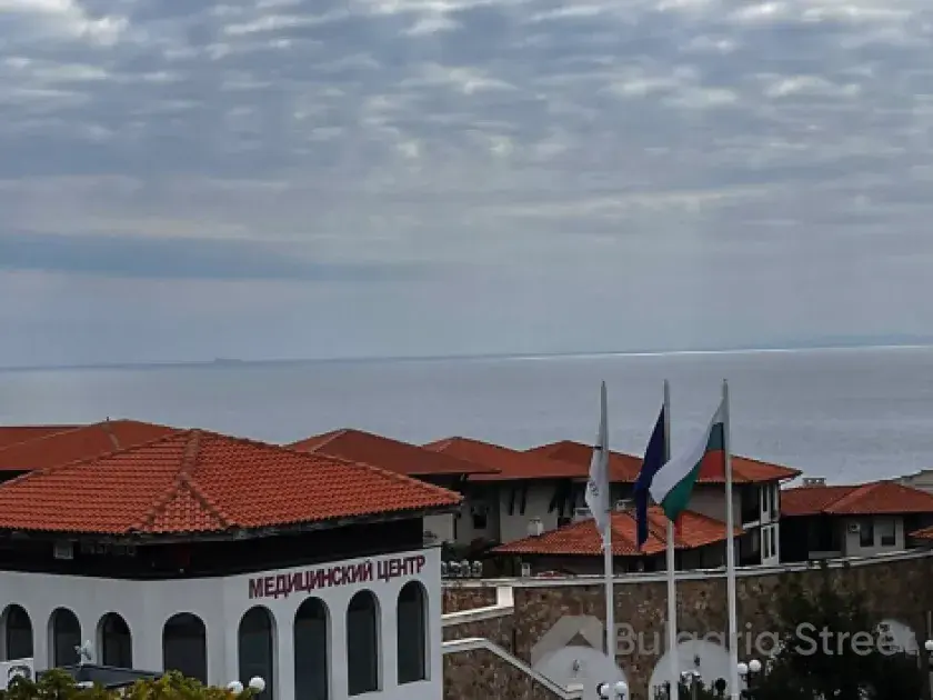 Камбани 3 | Трикімнатний апартамент з панорамними видами на море, басейн і гори у Святому Власі