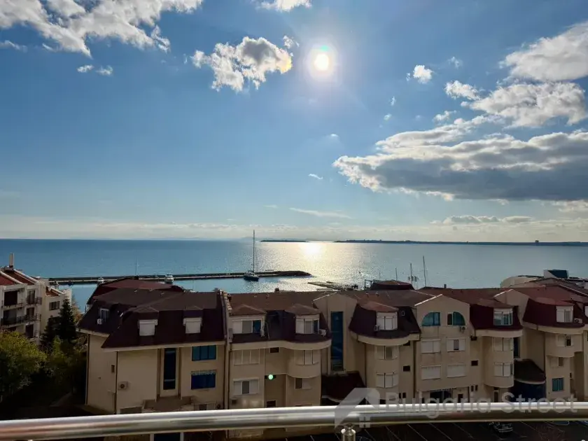 терраса з видом на море