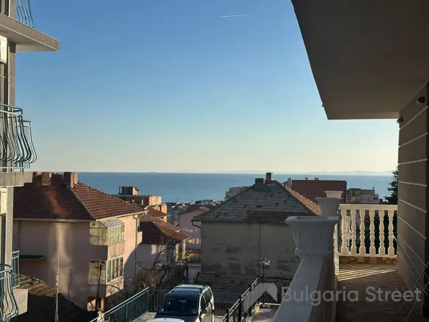 терраса з видом на море