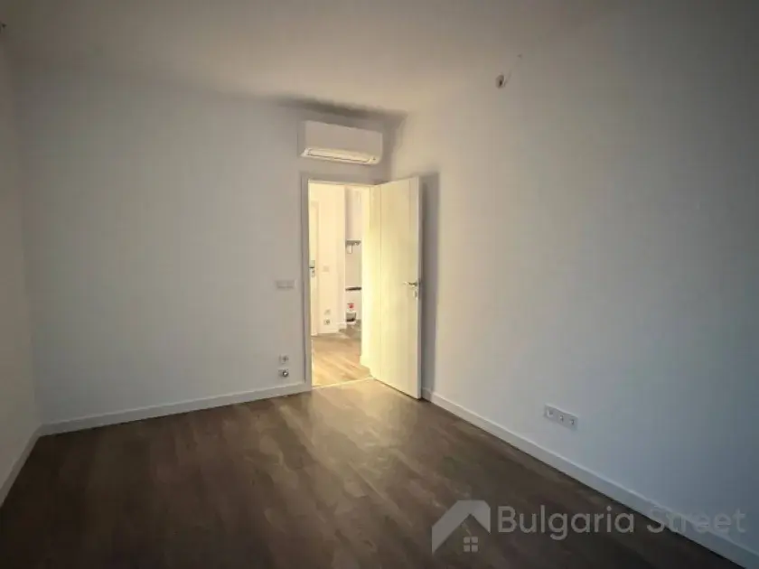 Sunny View Central | Сучасний житловий комплекс біля моря в Сонячному Березі