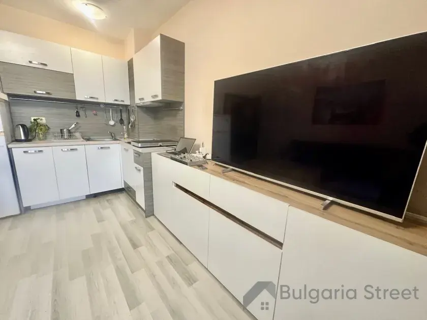 Apolon | Трикімнатна квартира за 200 метрів від моря, Несебр–Равда