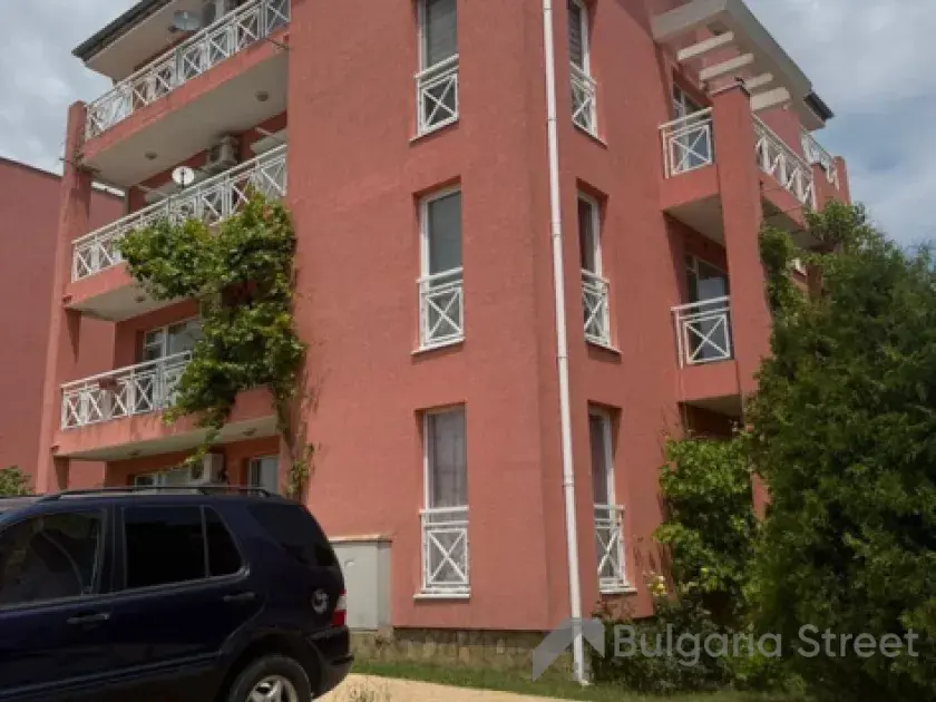 комплекс, территорія, бассейн