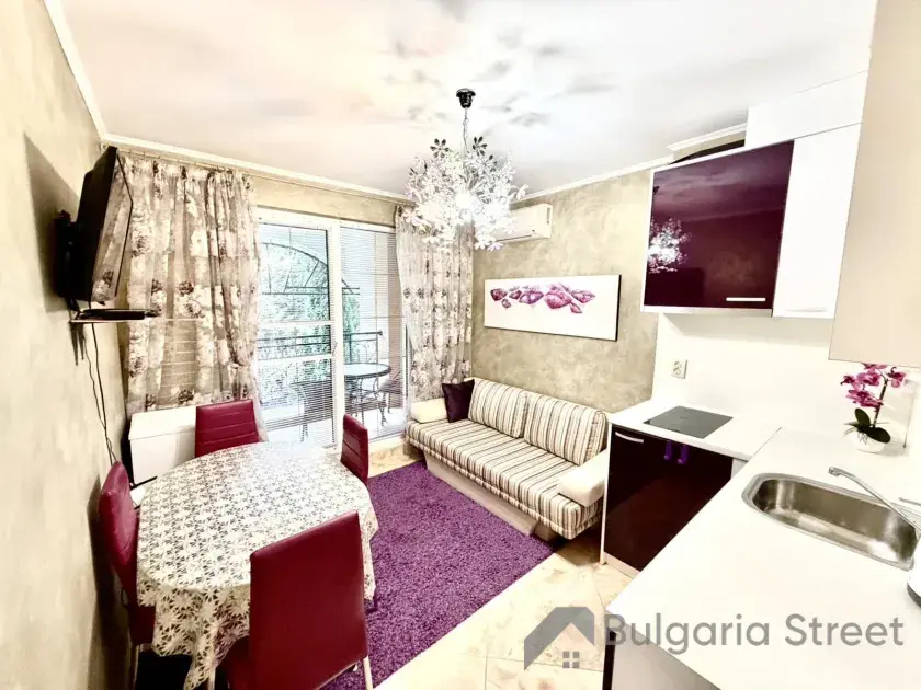 Venera Palace | Квартира біля моря в Сонячному Березі