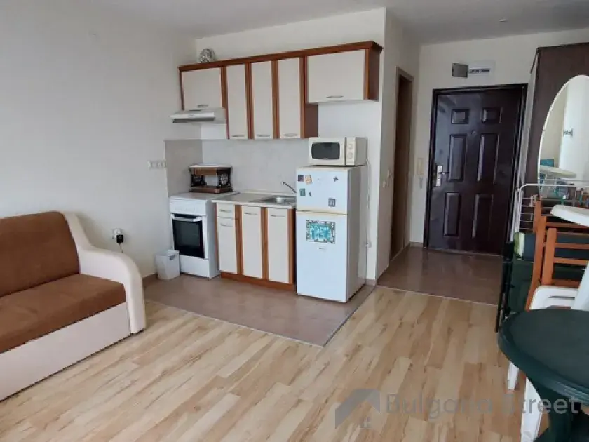 Holiday Fort Noks | Студія біля моря в зеленій частині курорту Сонячний Берег