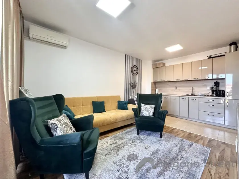 Elitonia Gardens 1 | Двокімнатна квартира біля моря в затишному комплексі Равди