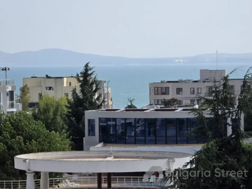 Балкон