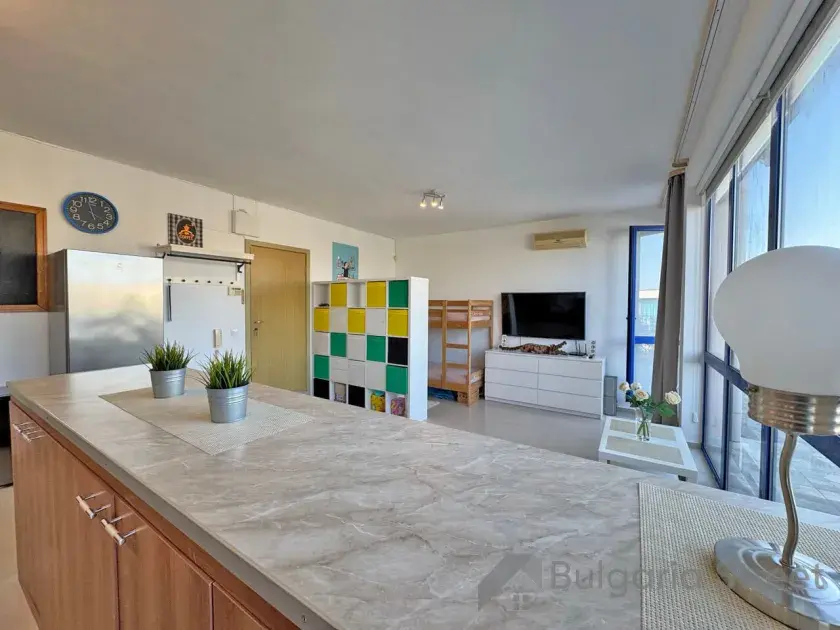Villa Discovery | Двокімнатна квартира біля моря — простір, комфорт і вид на місто