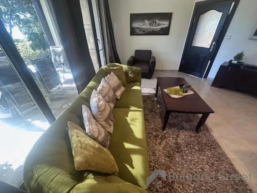 Bay View Villas | Трикімнатний апартамент з ремонтом