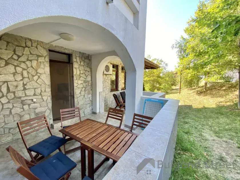 Etera 3 – Dinevi Resort | Трикімнатні апартаменти біля моря з садовим двориком