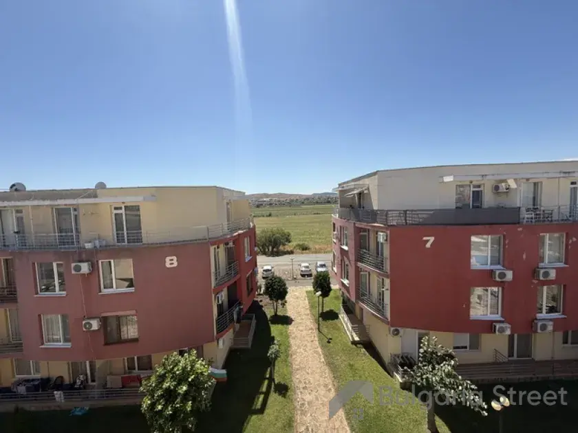 комплекс, территорія, бассейн