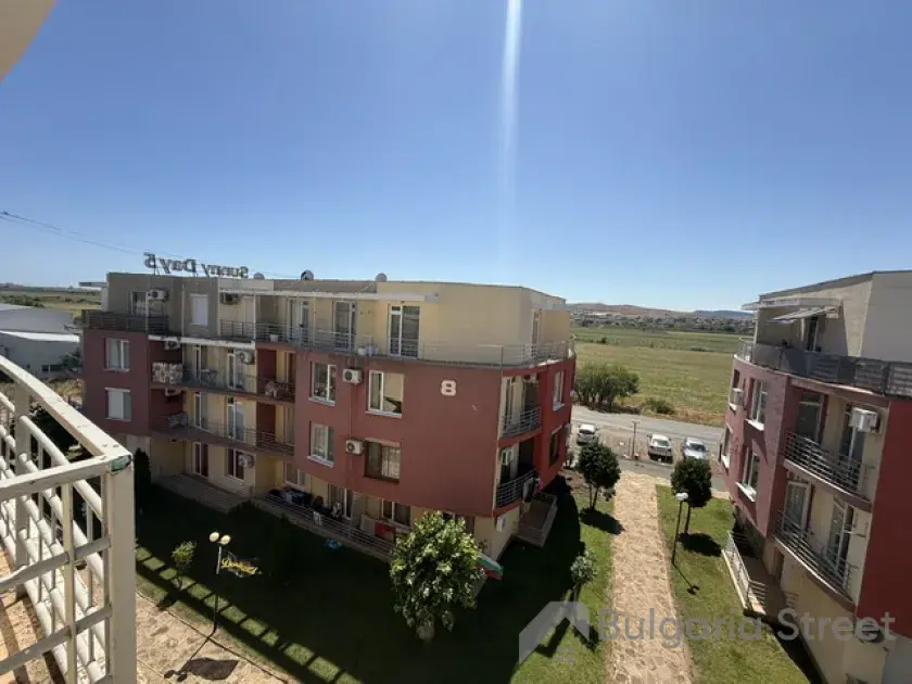 комплекс, территорія, бассейн