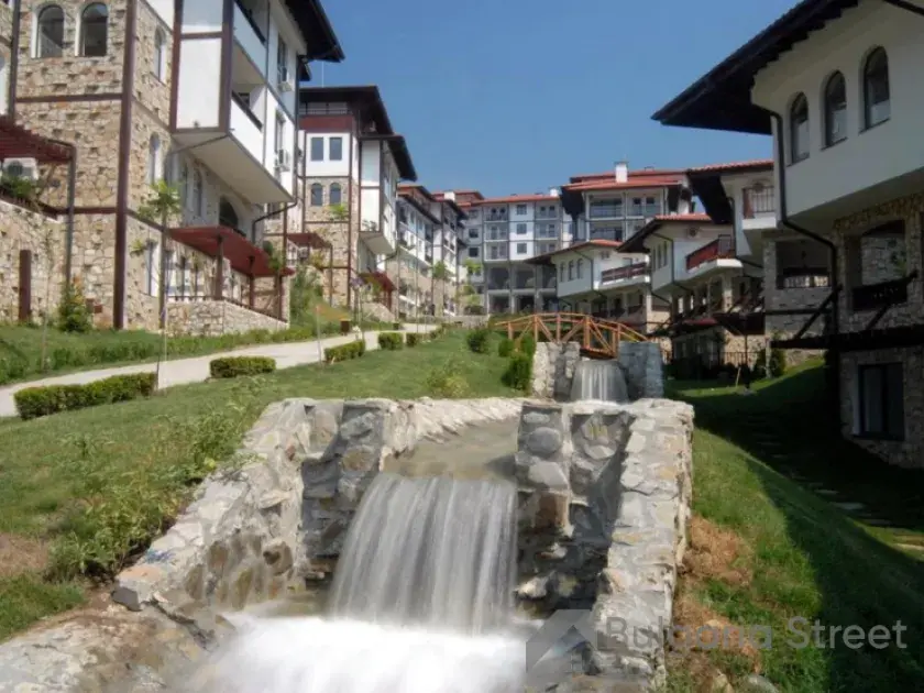 комплекс, территорія, бассейн