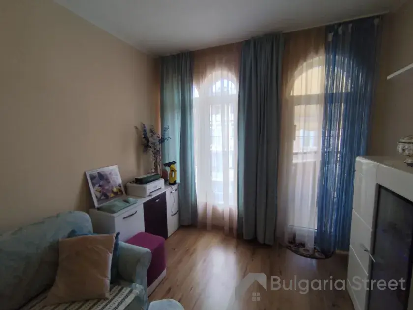 меблі і техніка